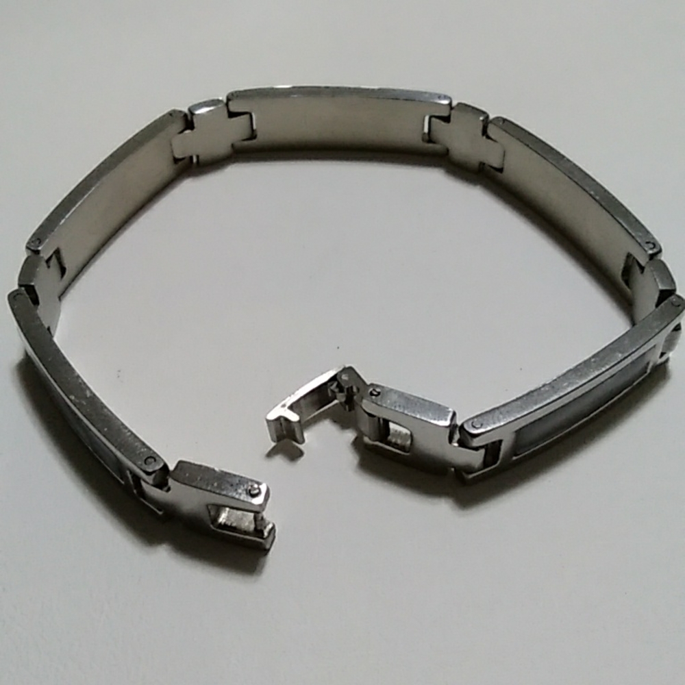 Shell Bracelet - image 4